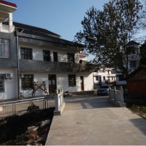 新合镇：新农村美景如画