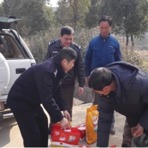 走访慰问护鸟队员 警民共建和谐生态