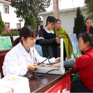 九江县开展计划生育技术服务下乡活动