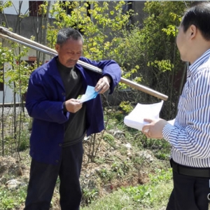 县卫生局深入排山村开展“推进党风廉政建设，提升社会满意度”走访活动 ...