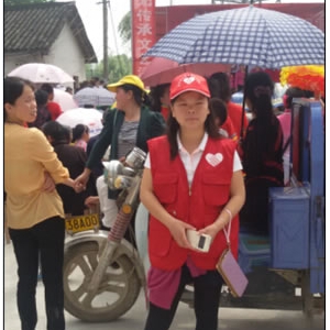 涌泉乡团委组织青年志愿者服务文艺联合演出