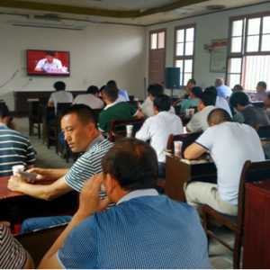 马回岭镇认真收看全省村“两委”干部培训视频会