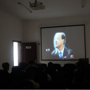 马回岭镇组织参观预防职务犯罪警示教育基地