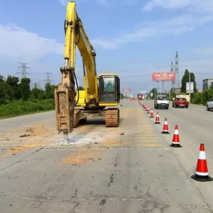省道304婺桃线迎国检路面养护大中修工程开工