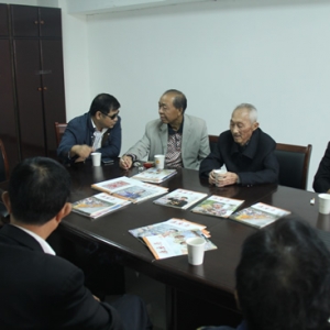 九江县法院召开老干部座谈会