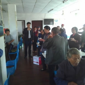 马回岭镇：重阳节过集体生日