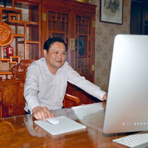 陈义君用爱心和执着写就事业的辉煌