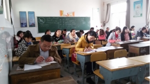 九江县二小举行“优质课观摩现场评课反思”活动