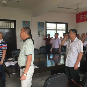 沙河开发区冷水社区党支部开展主题党日活动