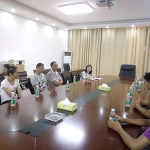 团县委举行“希望工程圆梦行动”助学金发放仪式