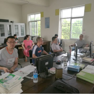 江洲镇开展教师节慰问活动