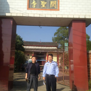 江洲镇对宗教场所进行检查