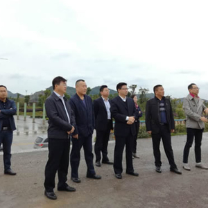 县长赵和平陪同泛亚能源投资公司考察团一行考察赤湖工业园 ...