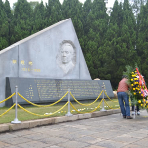 沙河街镇：缅怀革命先烈 发扬红色传统