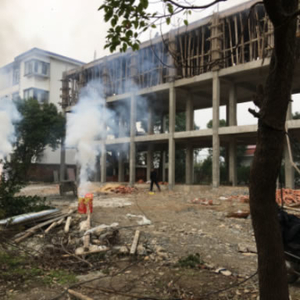 岷山乡新综合服务大楼顺利封顶